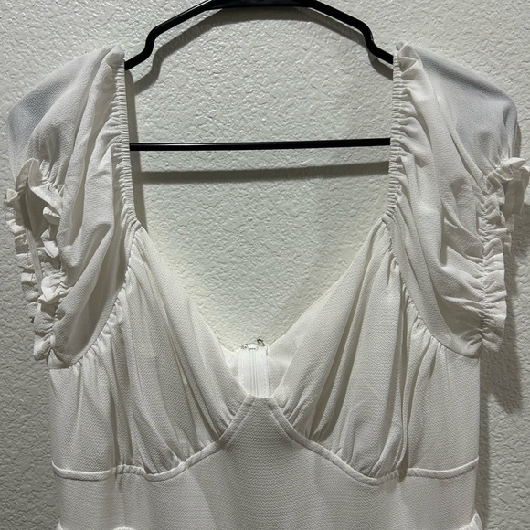 Ivory Ruffle Maxi Dress - Picture 5 of 8